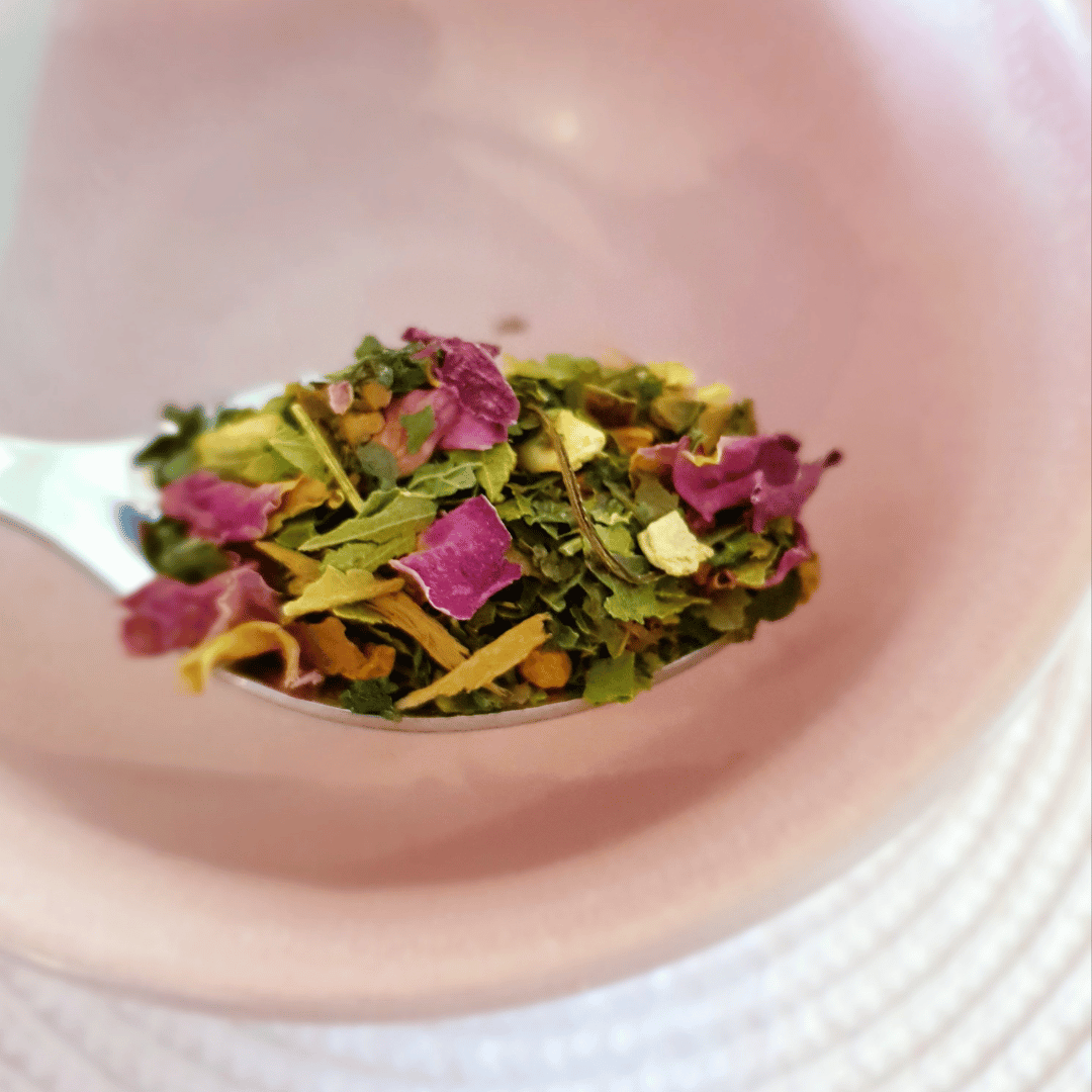 Nella Vosk Nourish Mama Pregnancy & Lactation Tea – Nausea Relief to Milk Supply Support